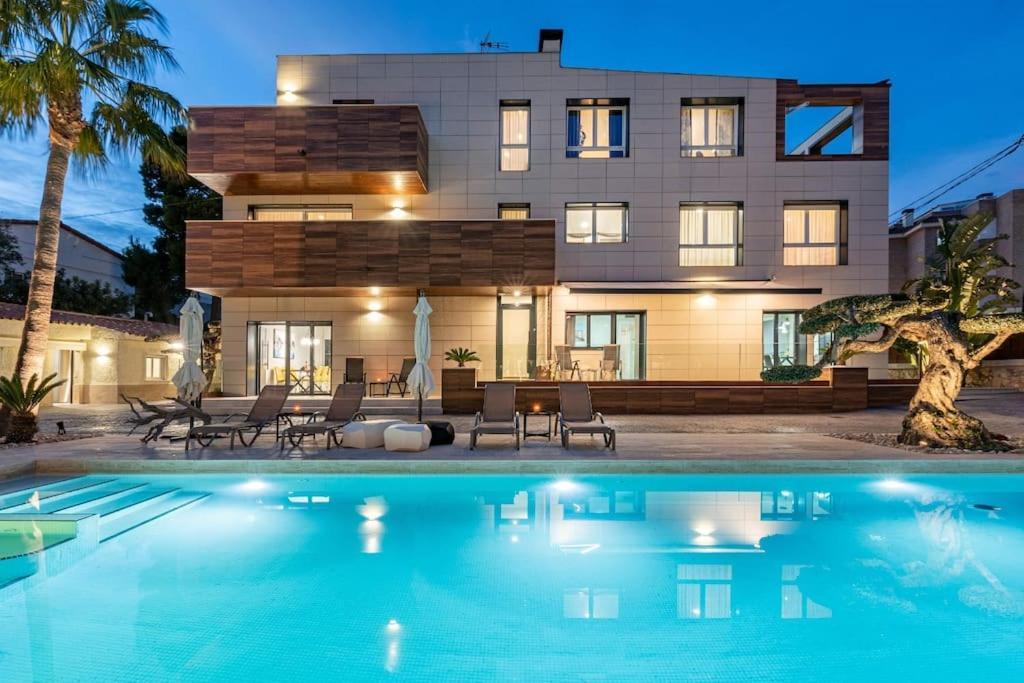 미아미플라자 Lusso E Relax Con Piscina A 2 Minuti Dal Mare 아파트 외부 사진